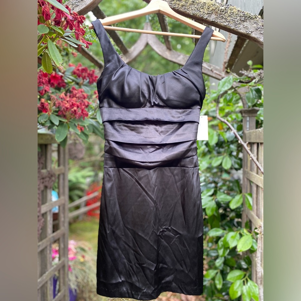 B. Darlin Women's Black Satin Ruched Waist Formal Black Tie Macy’s Dress sz 5/6